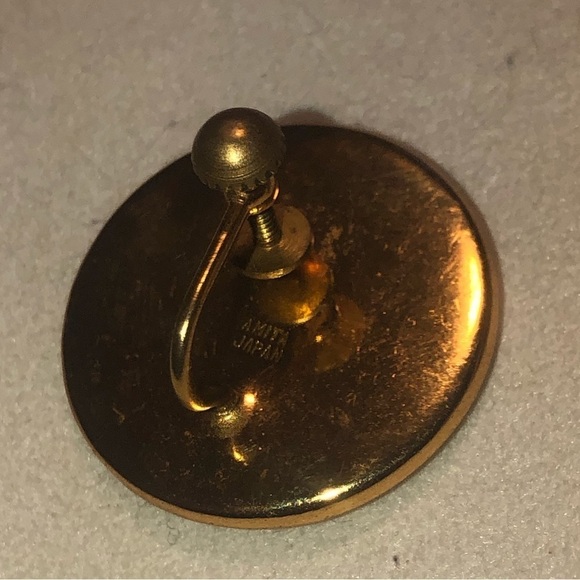 VTG Amita Japan White Enamel and Gold Plated Pagoda Screw Clip On Earrings 1” - Picture 4 of 4